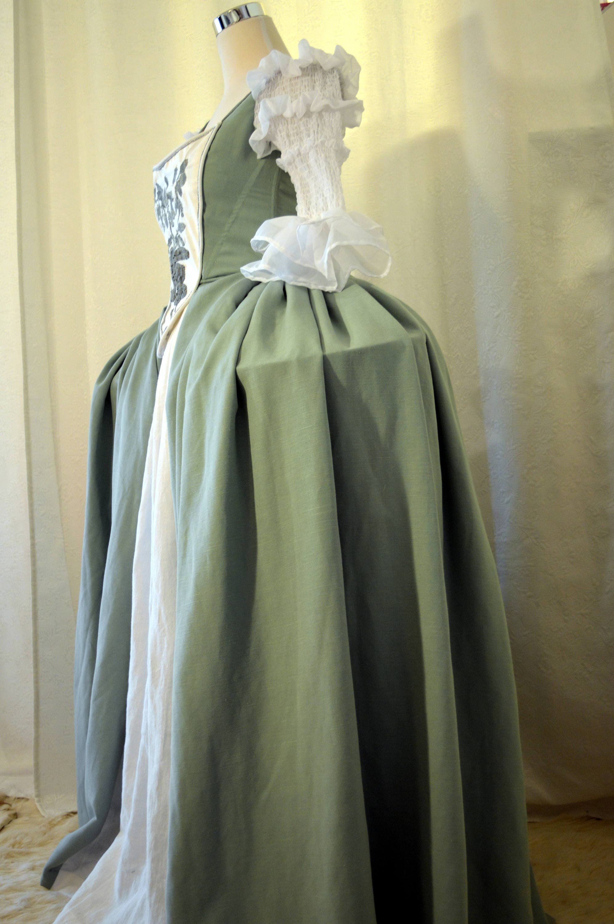 outlander green dress Claire's wedding inspiration bopf-reviewed