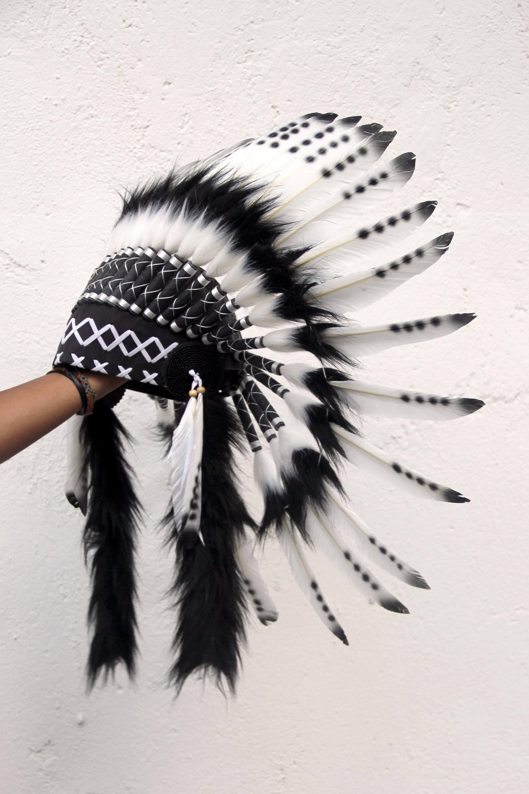 Penacho de plumas infantil estilo indio negro y blanco corto Etsy Penacho de plumas infantil estilo indio negro y blanco corto Etsy