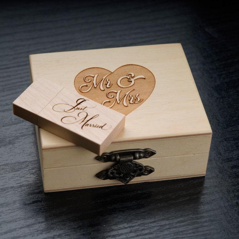 Just Married, Wedding Gift Idea, USB Flash Drive, Mr and Mrs, Laser Engraved USB, Wooden USB, Usb Stick, Wood Usb Box, 8gb Usb, 16gb, 32gb image 1