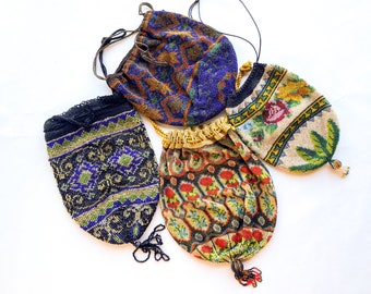 Bolso de noche con cuentas de la década de 1900 / Bolso antiguo con cuentas de vidrio y flores