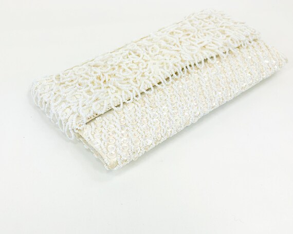 1960s White Beaded Clutch | 60s White Looping Bead