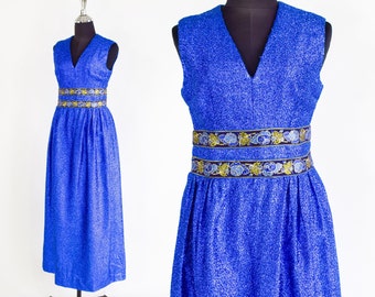 1960er Jahre Metallic Blau Strukturiertes Abendkleid | 60er Jahre Maxi Kleid mit knalligem Metallic Effekt | Klein