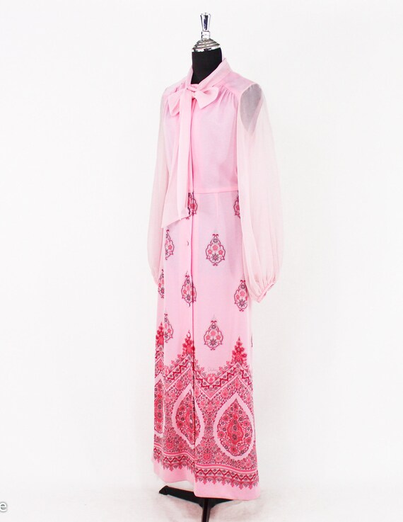 1970s Pink Border Print Maxi Dress | Pink Maxi Dr… - image 4