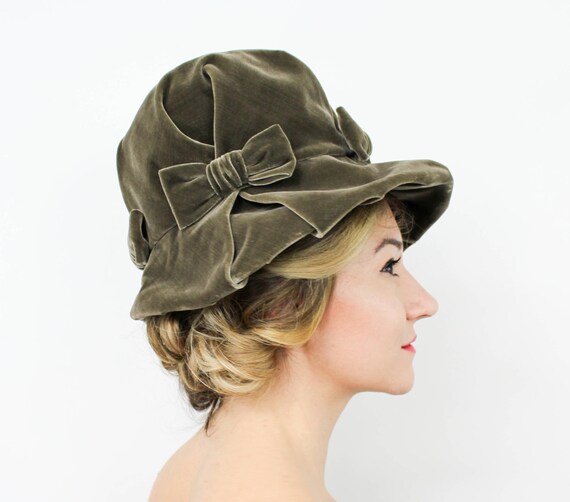 1960s Brown Velvet High Crown Hat | 60s Taupe Velv