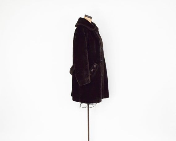 1960s Brown Faux Fur Coat | 60s Brown Faux Shirre… - image 8