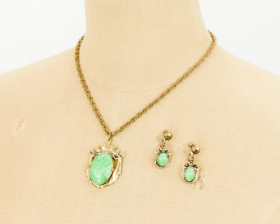 1940s Green Peking Glass Jewelry Set | 40s Green … - image 4