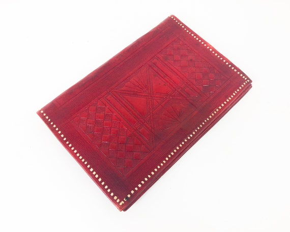 1970s Red Tooled Leather Clutch | 70s Red Leather