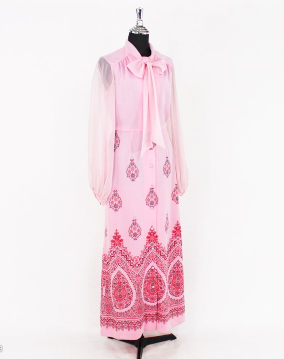 1970s Pink Border Print Maxi Dress | Pink Maxi Dr… - image 2