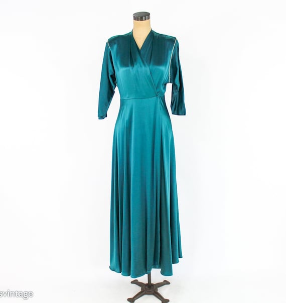 1940s Emerald Green Silk Robe | 40s Green Dressin… - image 5