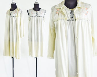1960s Creme Embroidered Gown & Robe Peignoir Set | 60s Ivory Nylon Peignoir | JC Penny | Large
