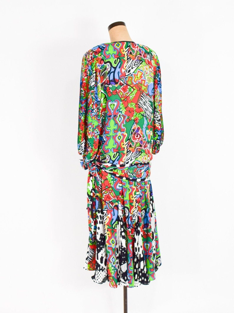 Diane Freis / Blusa y falda de patchwork colorido de los años 80 / Conjunto de fiesta con estampado Op Art de los años 80 / Grande imagen 5