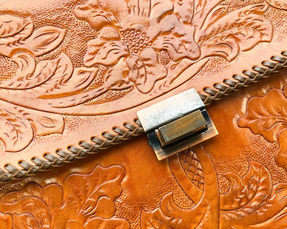 1950s Brown Tooled Leather Purse | 50s Rust Brown… - image 3