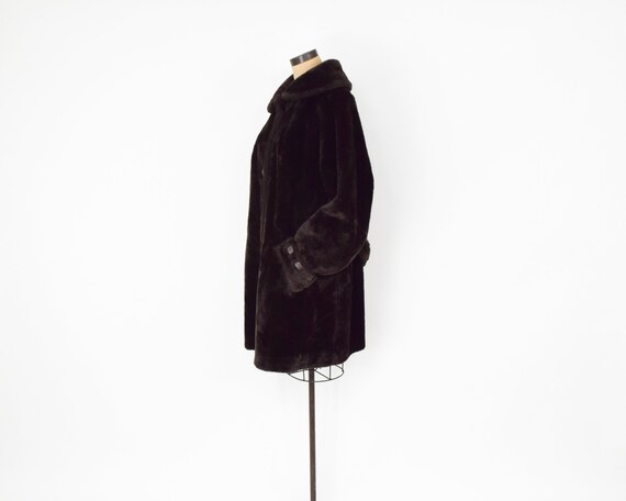 1960s Brown Faux Fur Coat | 60s Brown Faux Shirre… - image 5
