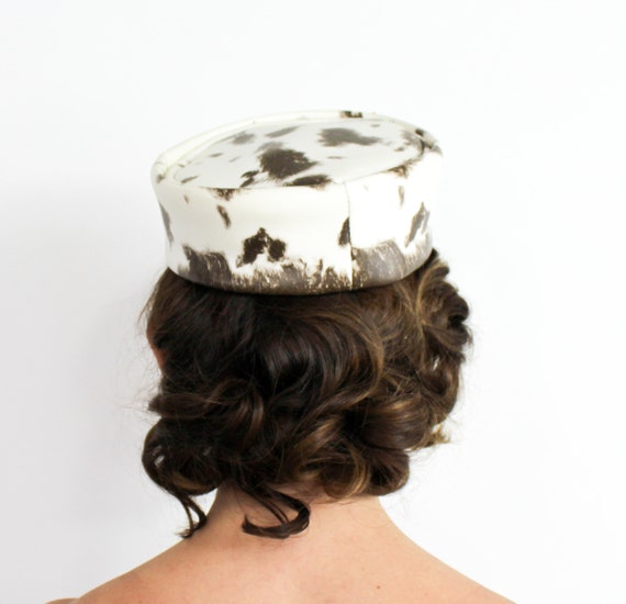 1960s White &  Brown Faux Leather Hat | 60s White… - image 1
