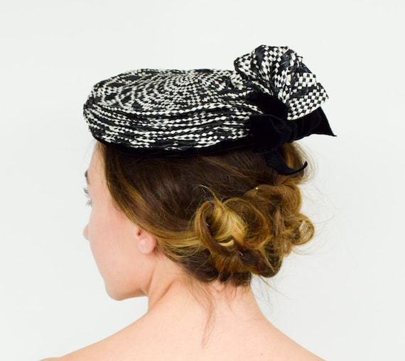 1950s Harrison display picture 1
