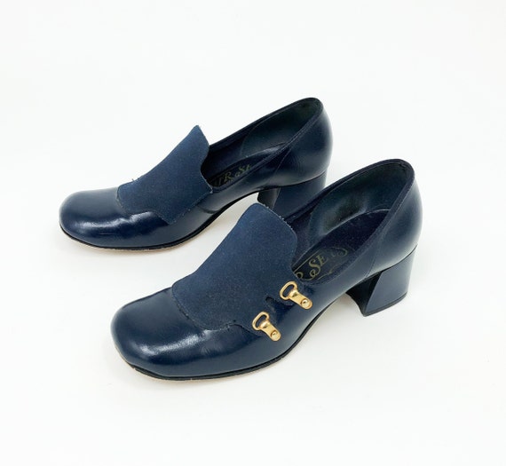 navy leather pumps