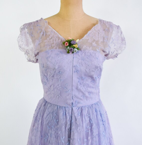 1940s Lavender Purple Lace Evening Dress | 40s La… - image 9