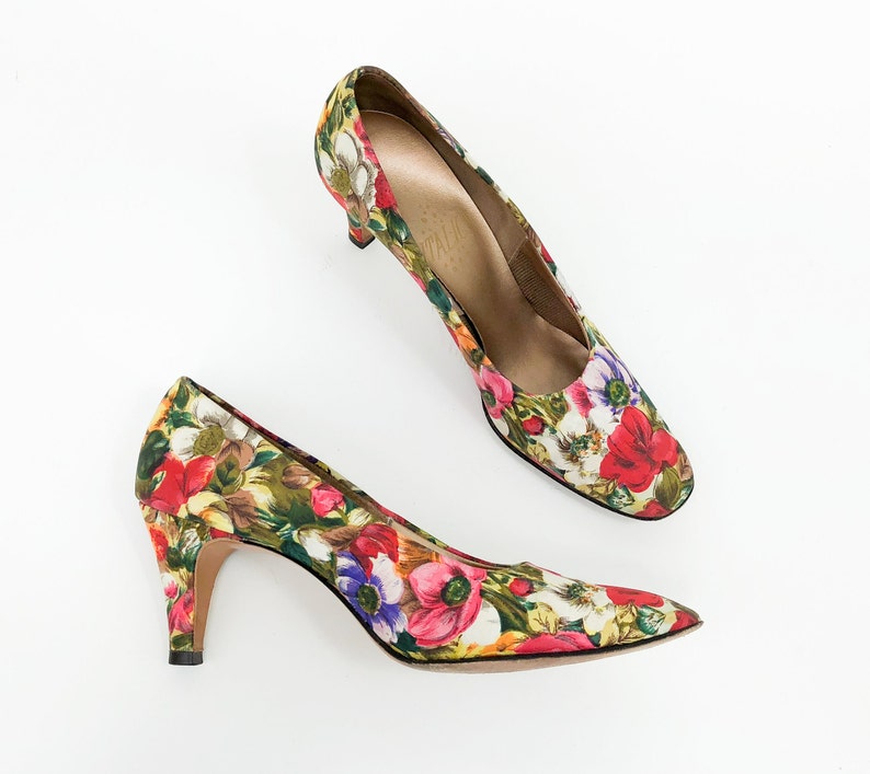 floral pumps