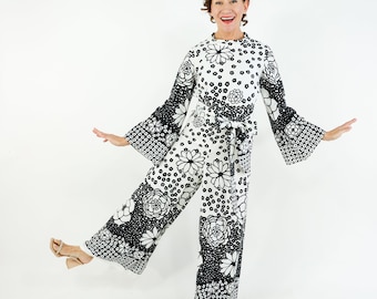 1970s Black & White Floral Jumpsuit | Vintage Print Wide Leg Jumpsuit | Alex Coleman, Medium