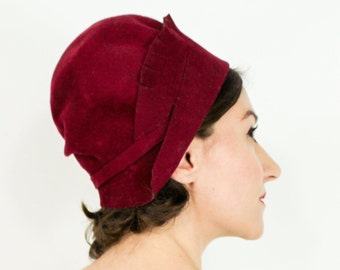 1920s Red Wool Cloche Hat | 20s Cranberry Red Wool Felt Hat | Art Deco