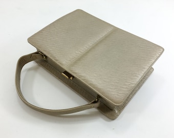 1960s Beige Leather Handbag | 60s Tan Leather Box Handbag | Andrew Geller