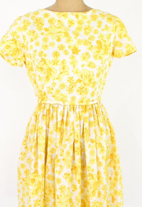 1950s Yellow Floral Print Dress | 50s Yellow Flow… - image 7