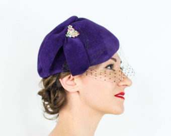 Vintage 1950s Purple Velor Hat Caplet with pleated side decor Vintage 1950s Purple Velvet Pleated Hat With Plume of Purple  main image 2