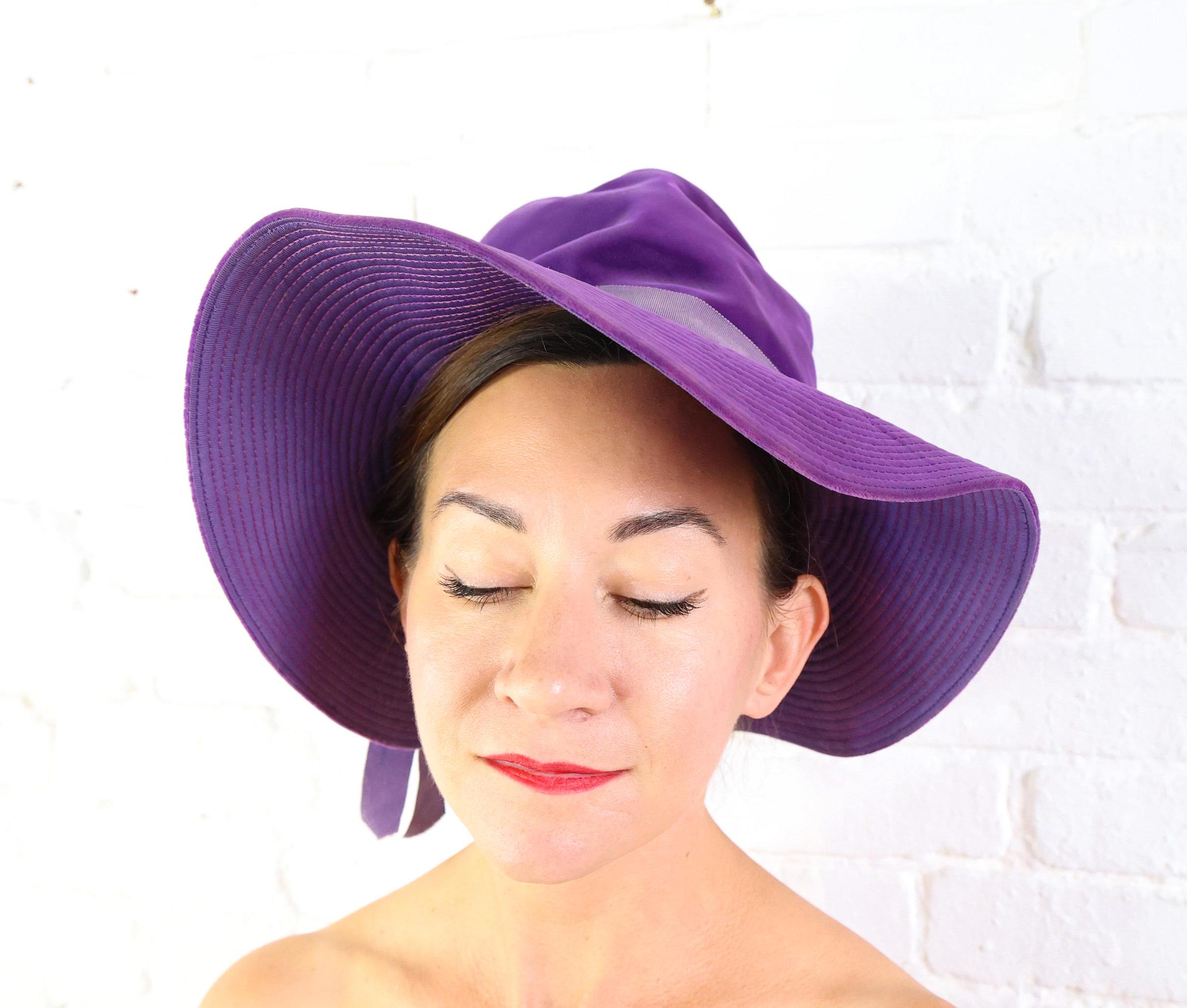 Vintage 60s evelyn varon beret Beige velour hat amber rhinestone Vintage Dark Blue Organdy and Straw Hat with Brooch, 1960s  main image 3