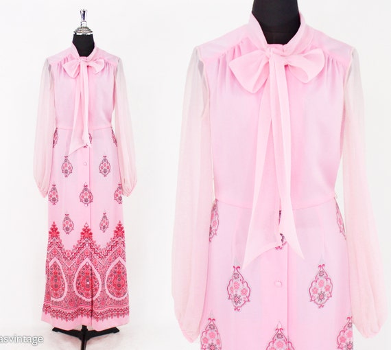 1970s Pink Border Print Maxi Dress | Pink Maxi Dr… - image 1