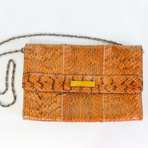 Cartera de piel de serpiente color canela de los años 80 / Cartera de piel de serpiente marrón de los años 80