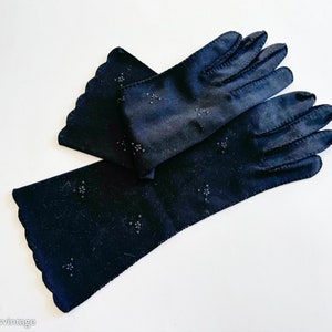 1950s Black Vintage Gloves | 50s Black Gloves & Tiny Flowers | Medium
