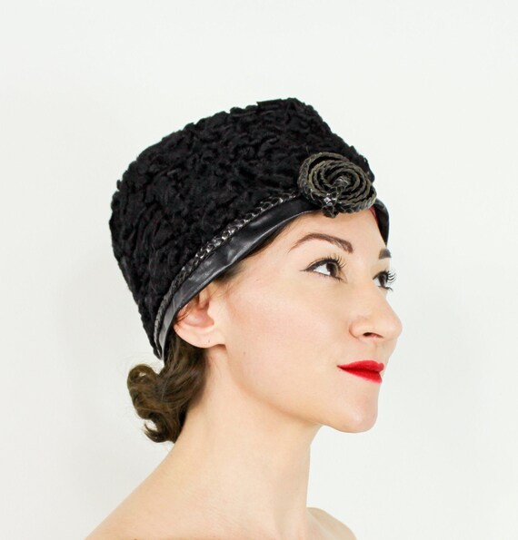 1920s Black Persian Lamb Cloche | 20s Black Fur Cl