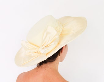 1980s Creme Satin Platter Hat | 80s Creme Oversized Saucer Hat | Kentucky Derby | Caldwell West Gold