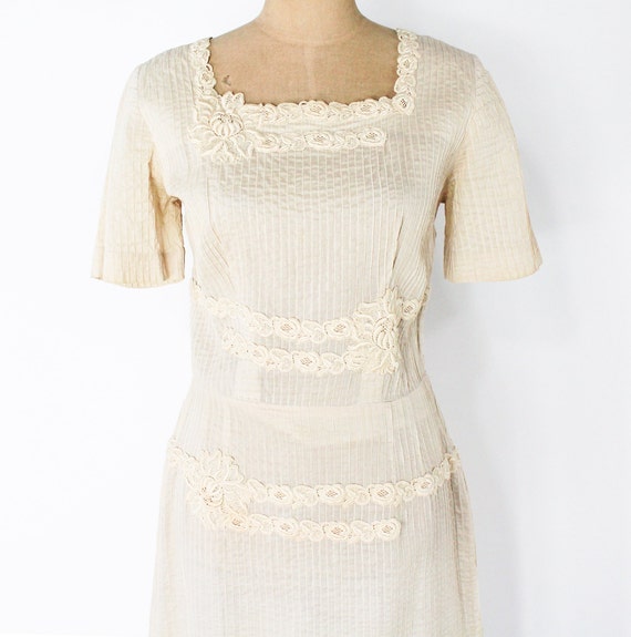 1950s Beige Cotton Summer Dress | 50s Beige & Lac… - image 3