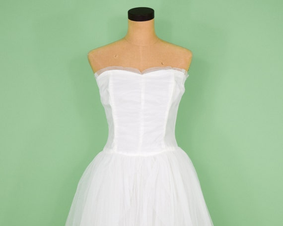 Vestido de noche blanco strapless de la década de 1950 y - Etsy España Vestido de noche blanco strapless de la década de 1950 y - Etsy España
