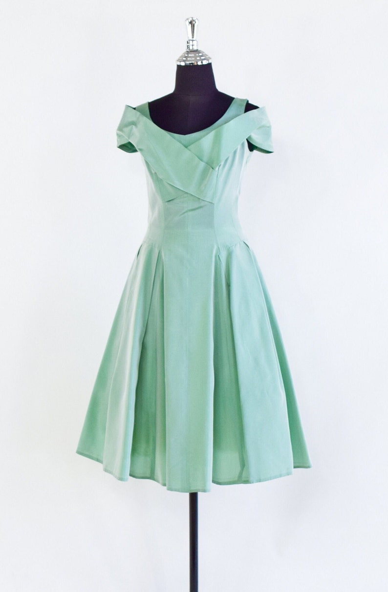 1950s Iridescent Mint Green Taffeta Cocktail Dress 50s Green Taffeta Party Dress Small image 2