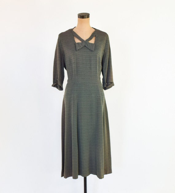 1940s Olive Green Dress | 40s Green Crepe Dress |… - image 2