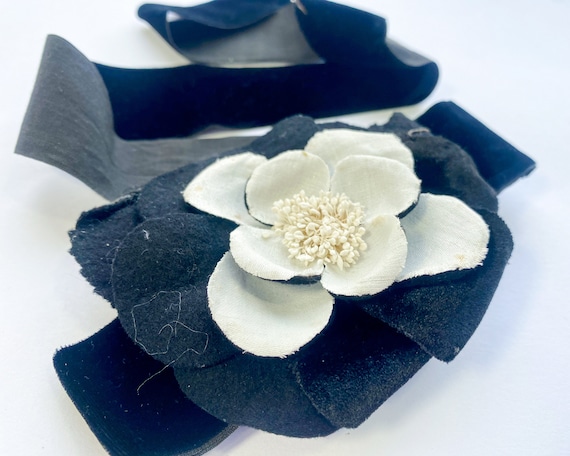 1940s Black & White Flower Belt | 40s Black Velve… - image 2