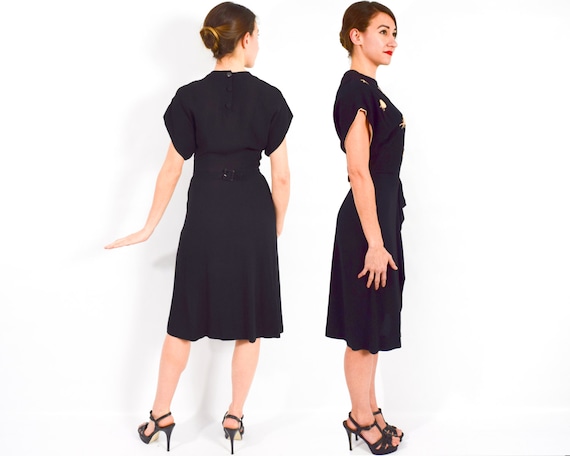 1940s Black Crepe Dress | Black Pink Balloon Embr… - image 2