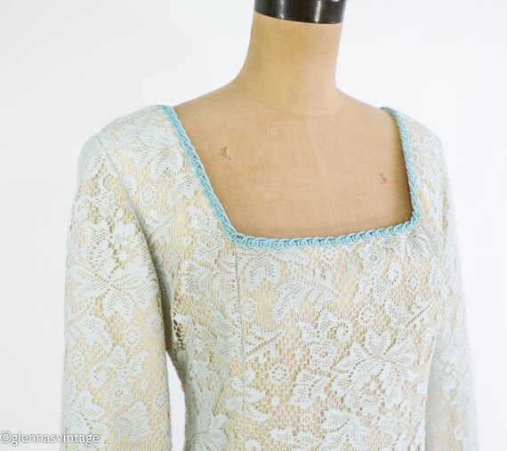 chinese dress ladies Blue Lace Embellished Midi Dress – self-portrait-US main image 1