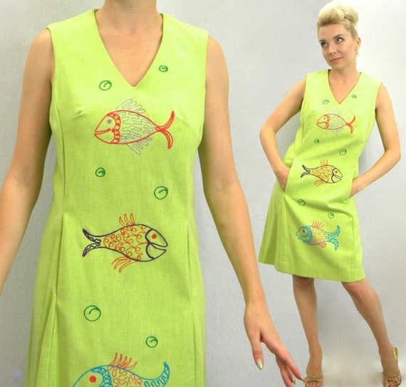 1960s Lime Green Cotton Dress | 60s Green Fish Em… - image 1