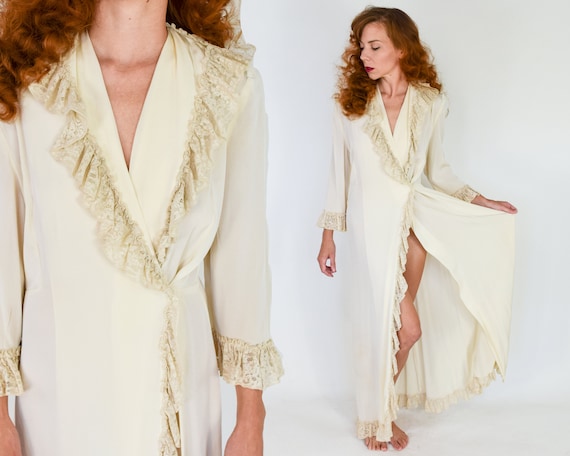 1940s Creme Dressing Gown | 40s Beige Lounging Rob