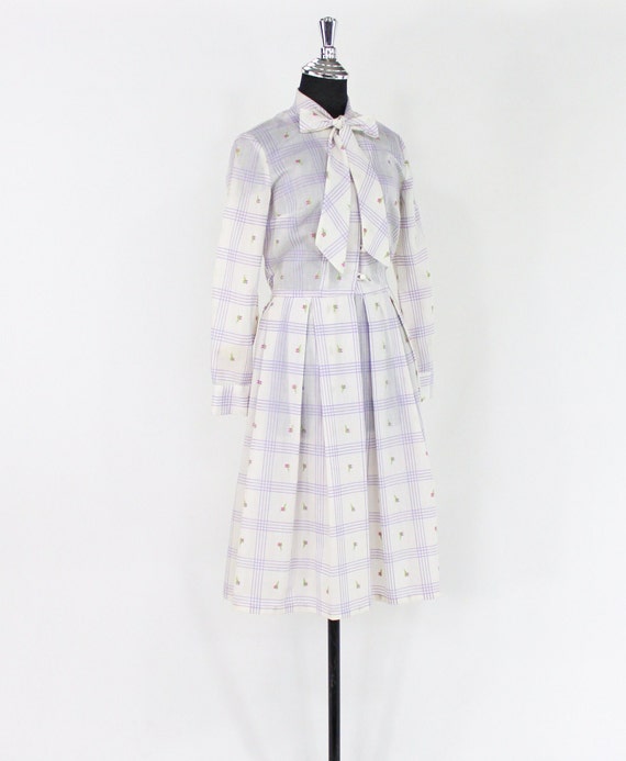 1950s White & Lavender Embroidered Dress | 50s Wh… - image 2