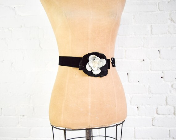 1940s Black & White Flower Belt | 40s Black Velve… - image 6