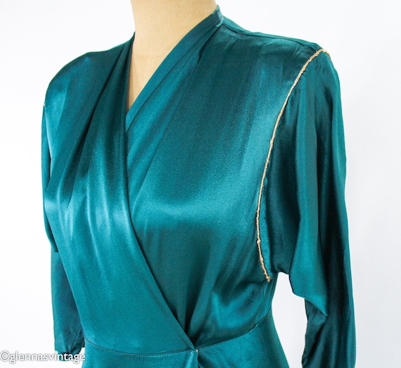 1940s Emerald Green Silk Robe | 40s Green Dressin… - image 8