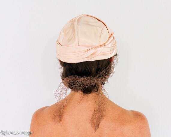 1950s Peach Silk Veil Hat | 50s Pale Peach Satin Hat … - Gem