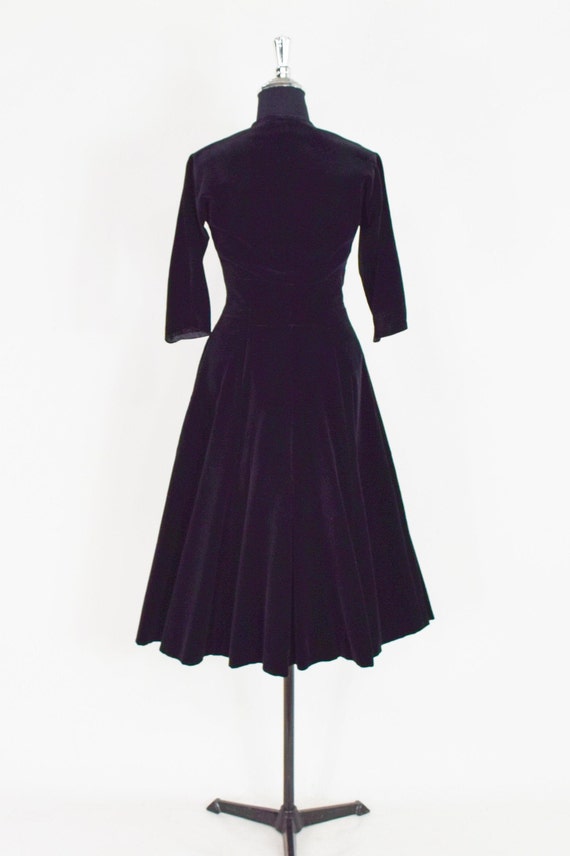 1950s Black Velvet Dress | 50s Black Cotton Velve… - image 4