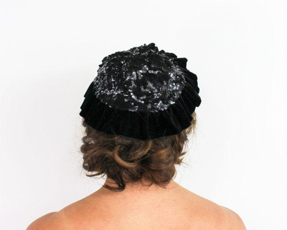 1920s Black Sequin & Velvet Hat | 20s Black Sequi… - image 4