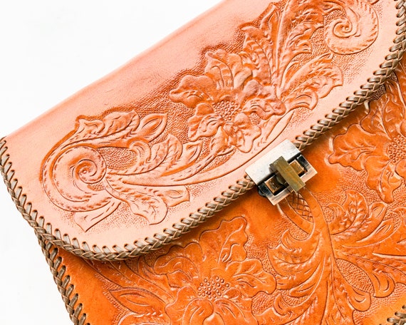 1950s Brown Tooled Leather Purse | 50s Rust Brown… - image 7