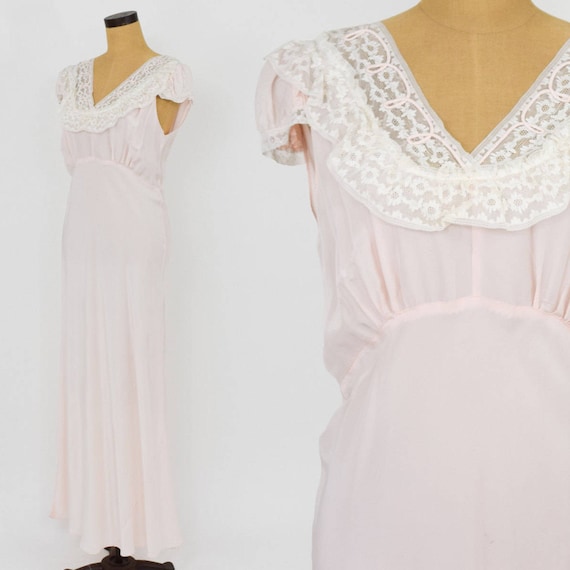 1940s Pink & Lace Nightgown | 40s Pink Ruffle Coll